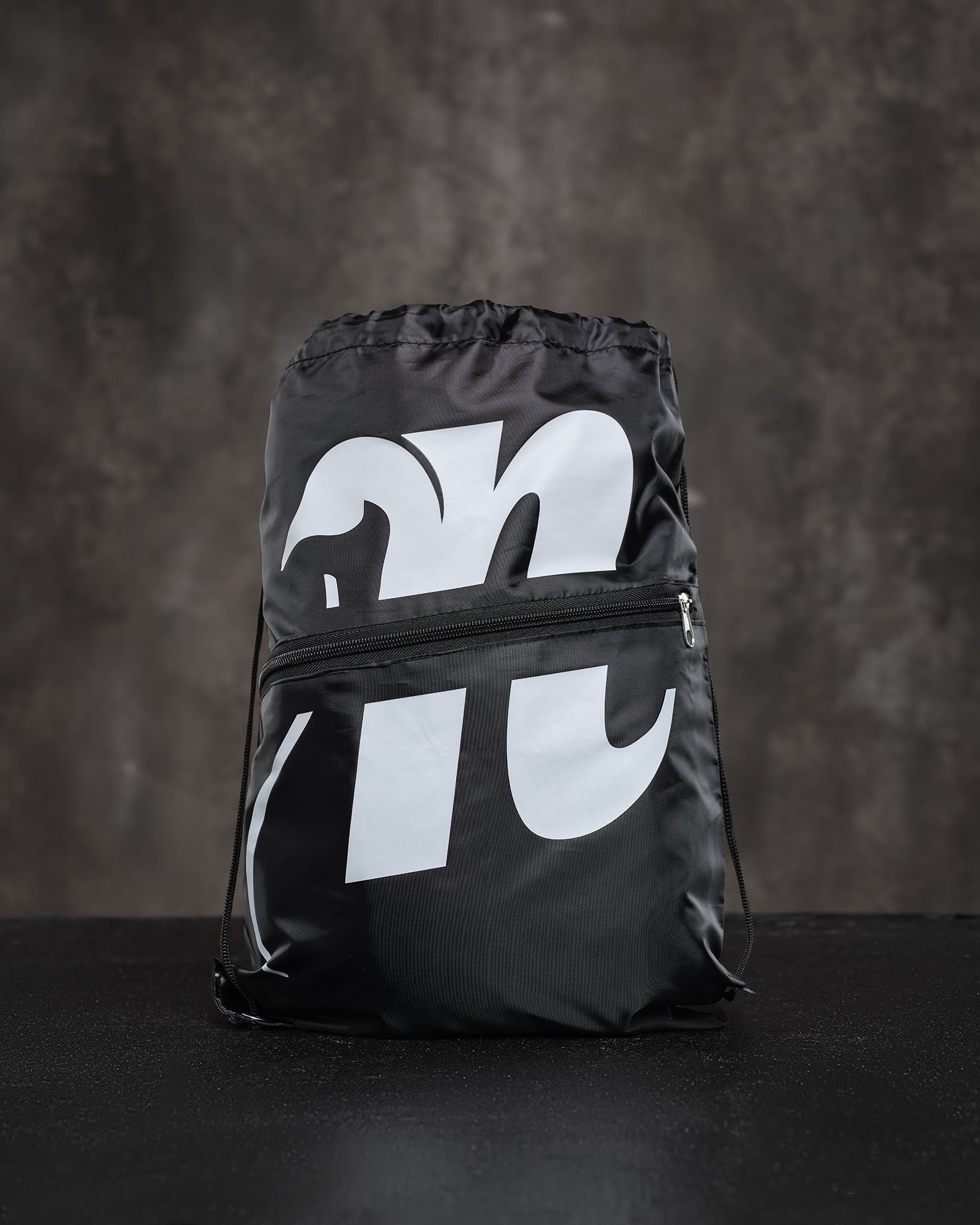 Nessaj Branded '25 tornazsák